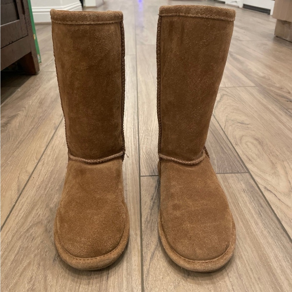 bearpaw fur boots size 1